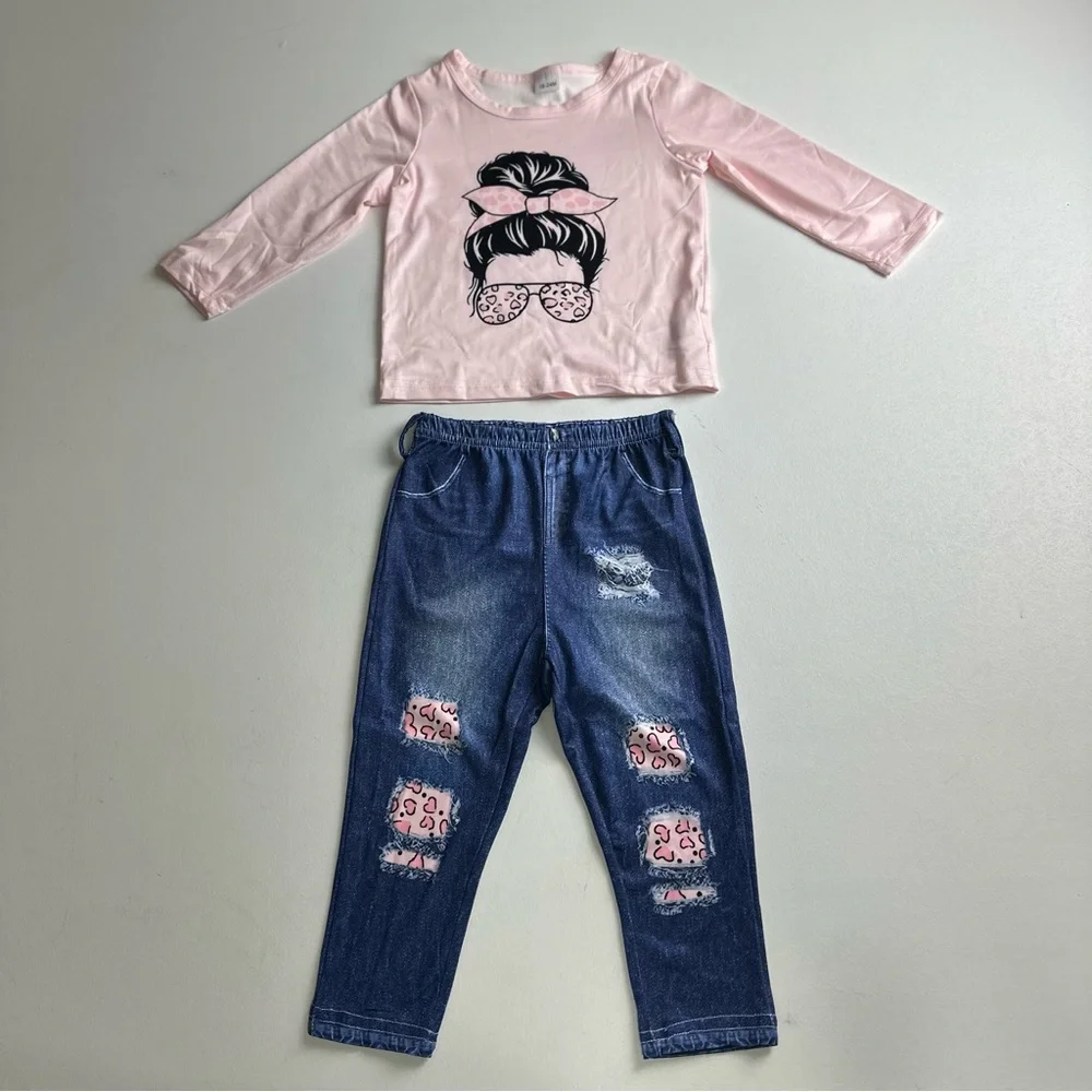 Infant 18/24. 2picee  set leopard print with pink long sleeve shirt, blue pants‎